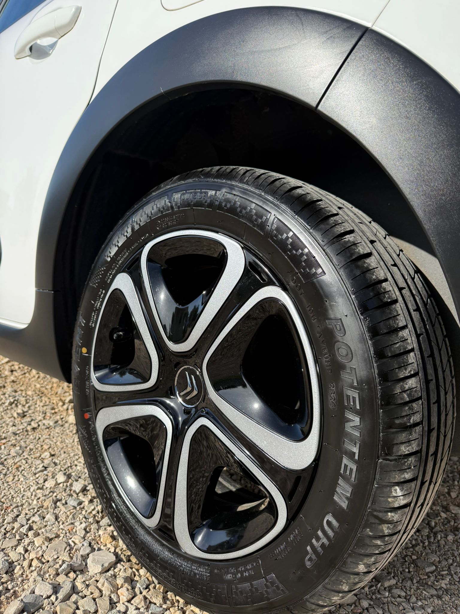 CITROËN CITROËN C3 1.2 PureTech Feel Pack (2018)