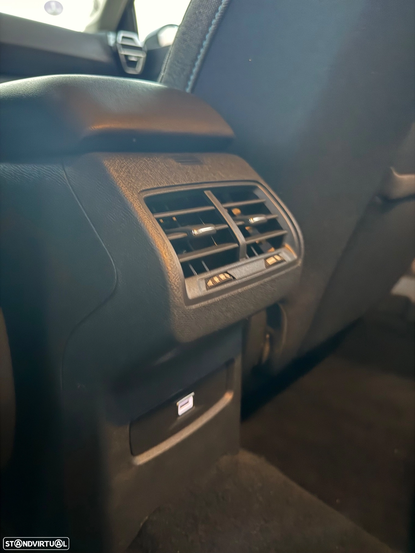 CITROËN CITROËN C4 Pure Tech 130 Stop&Start SHINE (2022)