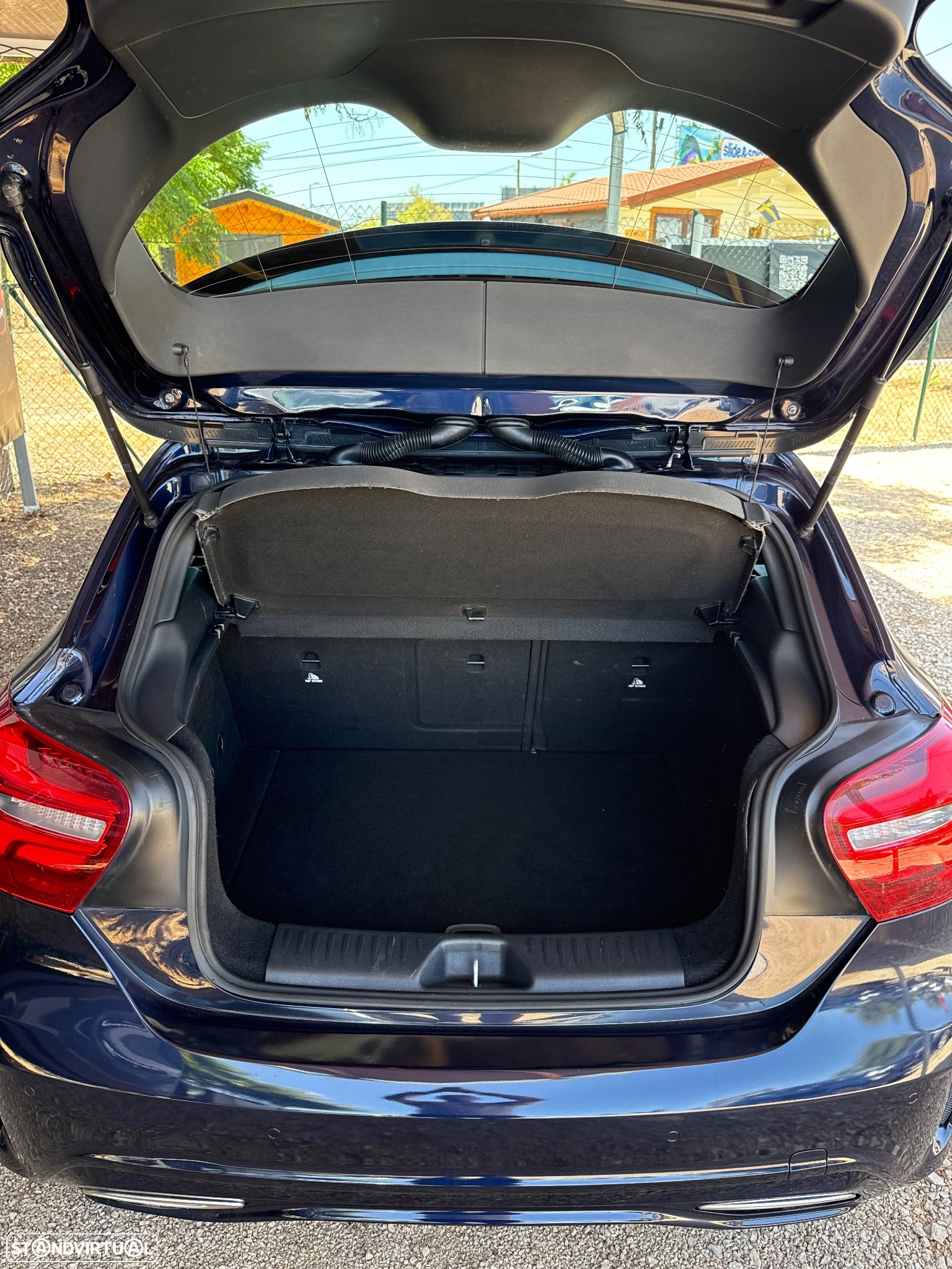MERCEDES-BENZ MERCEDES-BENZ A A 180d  AMG Line AMG (2018)