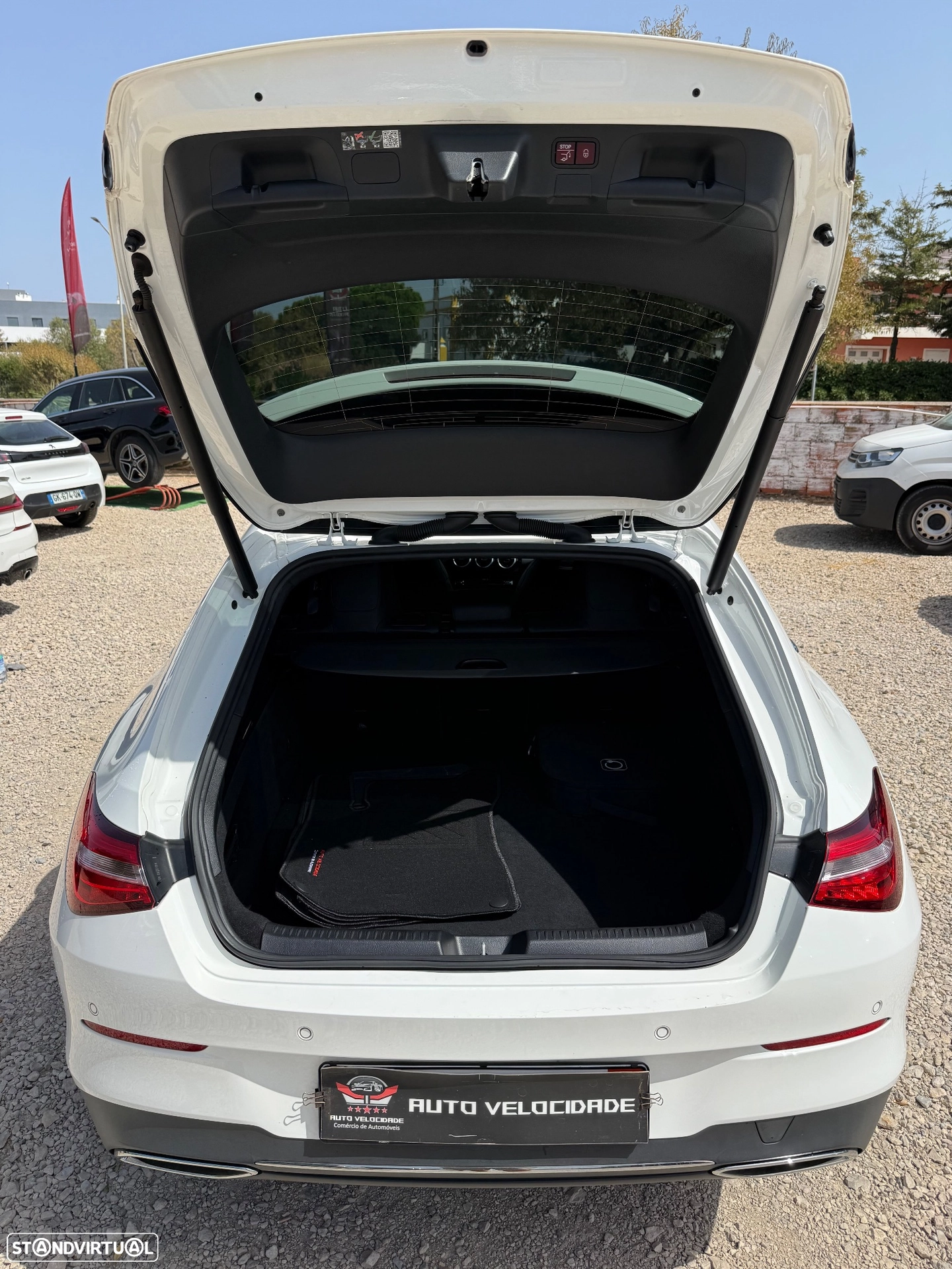 MERCEDES-BENZ MERCEDES-BENZ CLA CLA 250 e 8G-DCT Progressive Line Advanced (2023)
