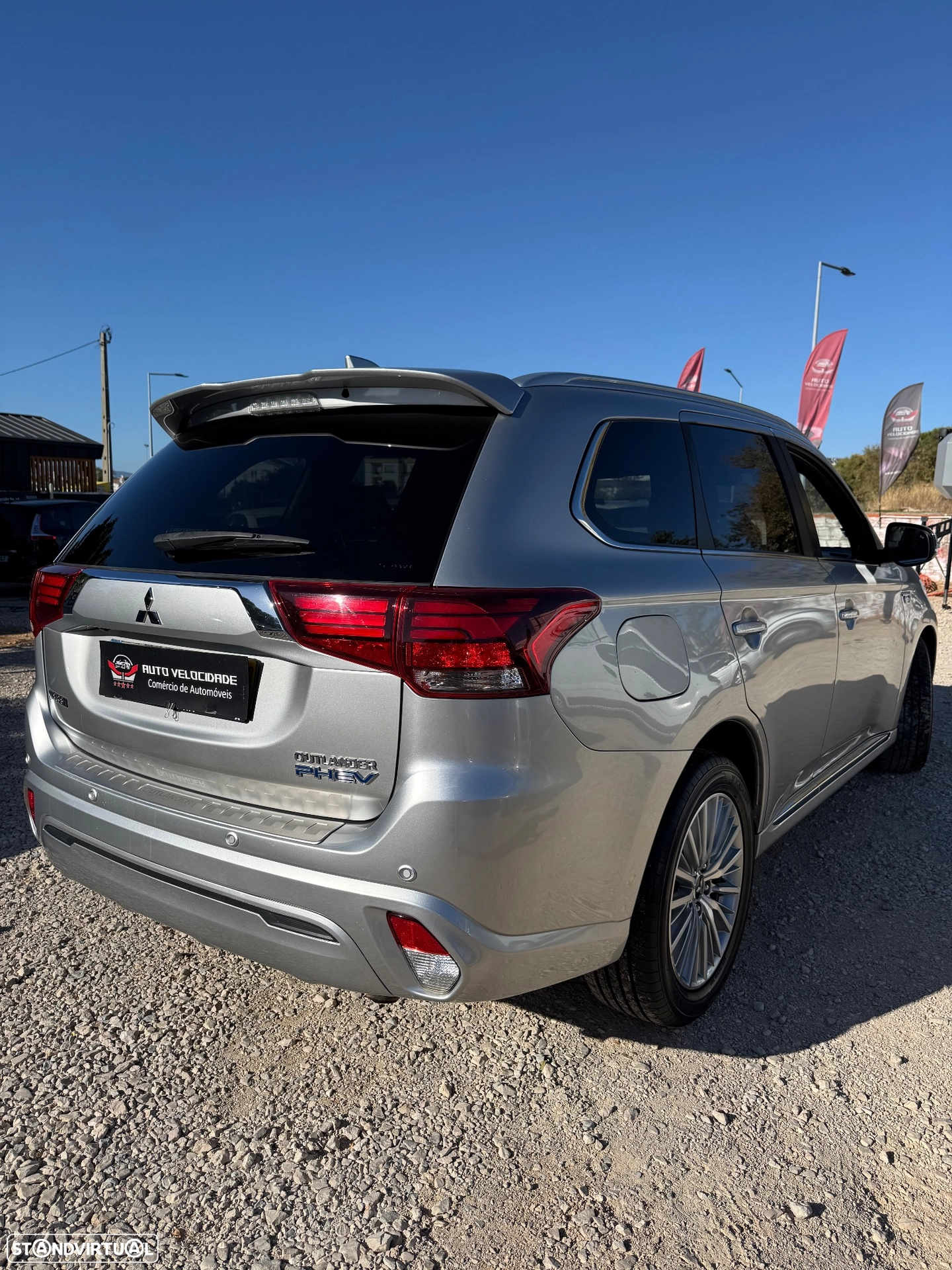 MITSUBISHI MITSUBISHI Outlander 2.4 Instyle (2020)