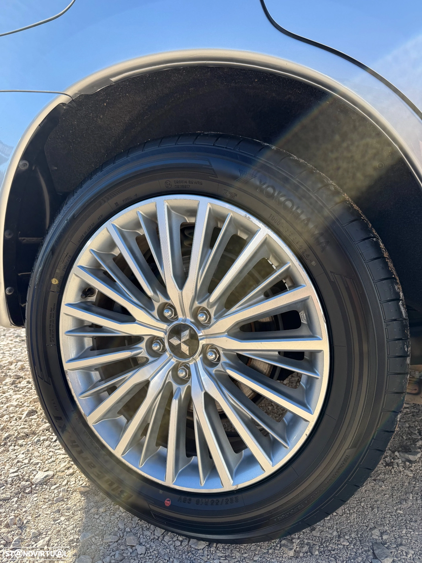 MITSUBISHI MITSUBISHI Outlander 2.4 Instyle (2020)