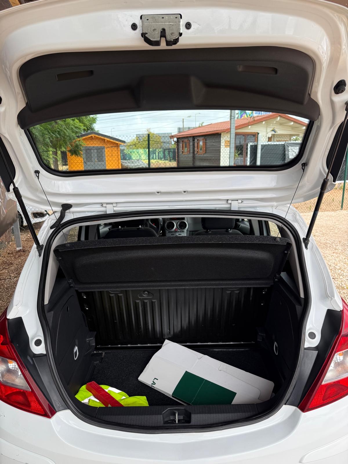OPEL OPEL Corsa 1.2 (2013)