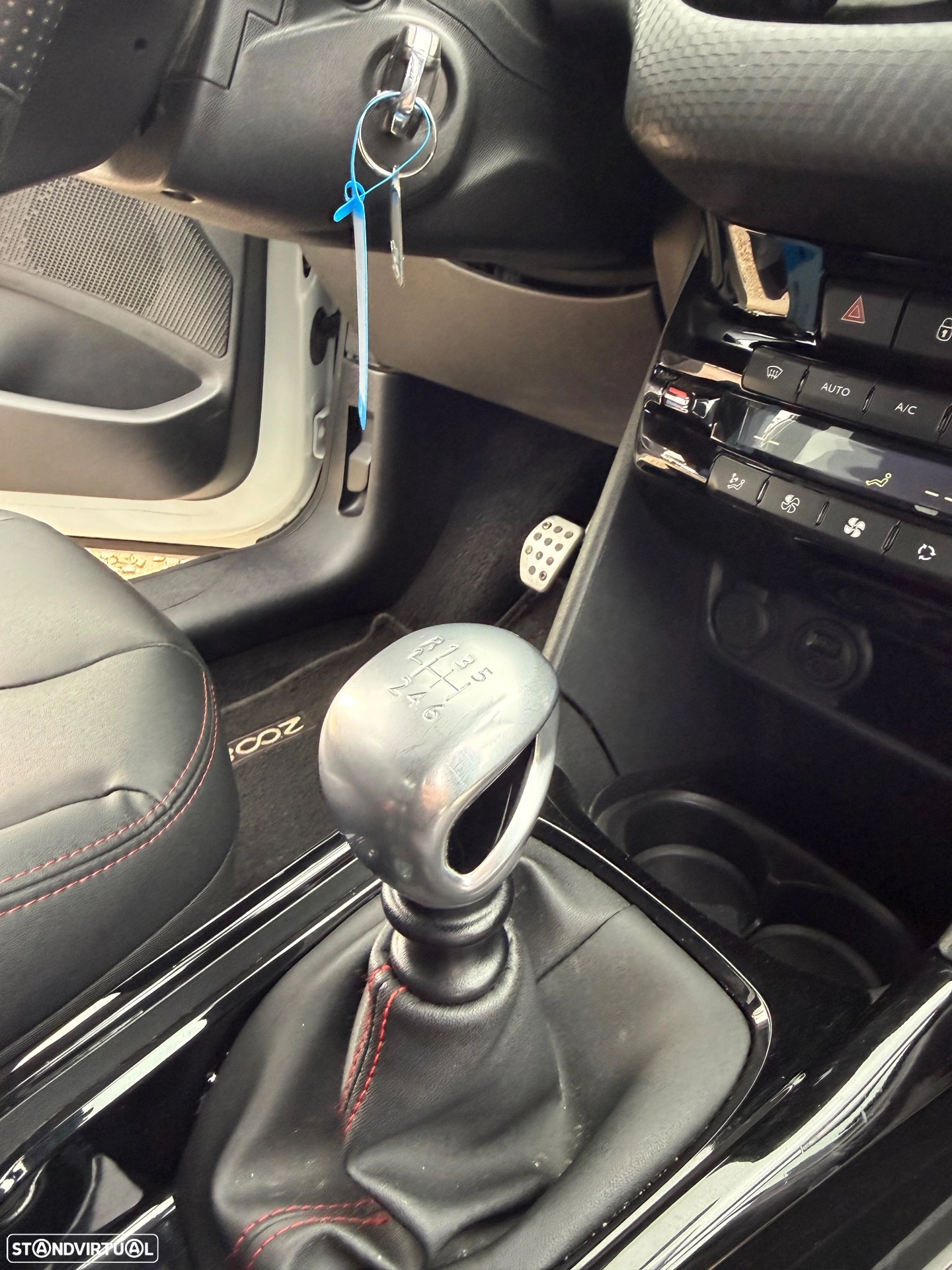 PEUGEOT PEUGEOT 2008 PureTech 130 Stop&Start GT-Line Edition (2018)