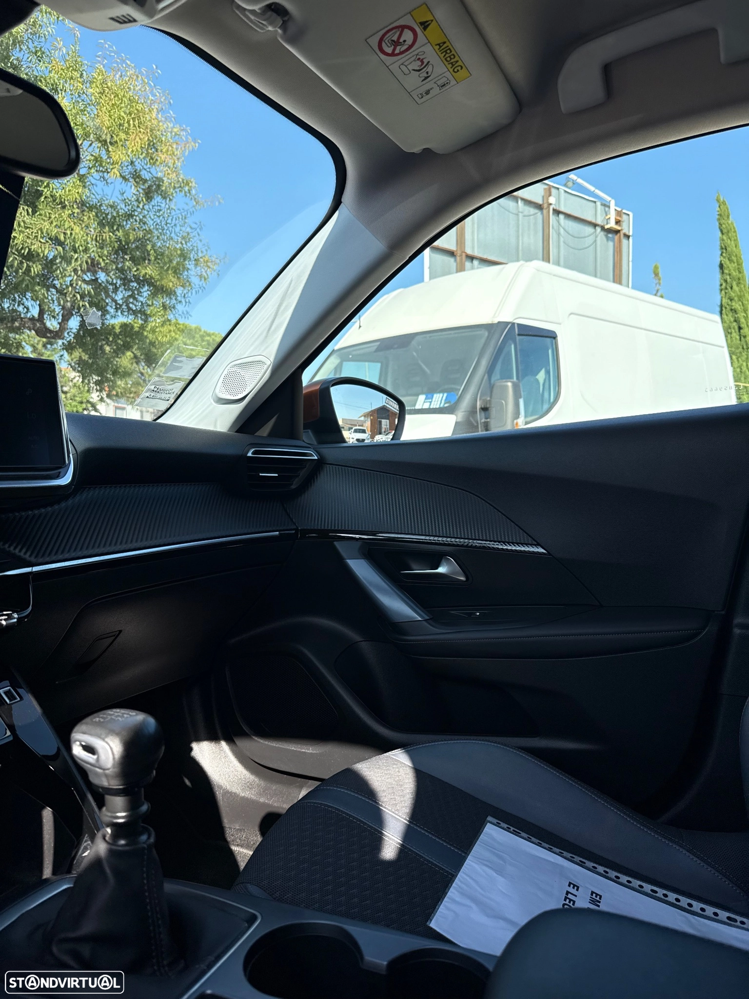 PEUGEOT PEUGEOT 2008 PureTech 100 Stop&Start Allure (2020)