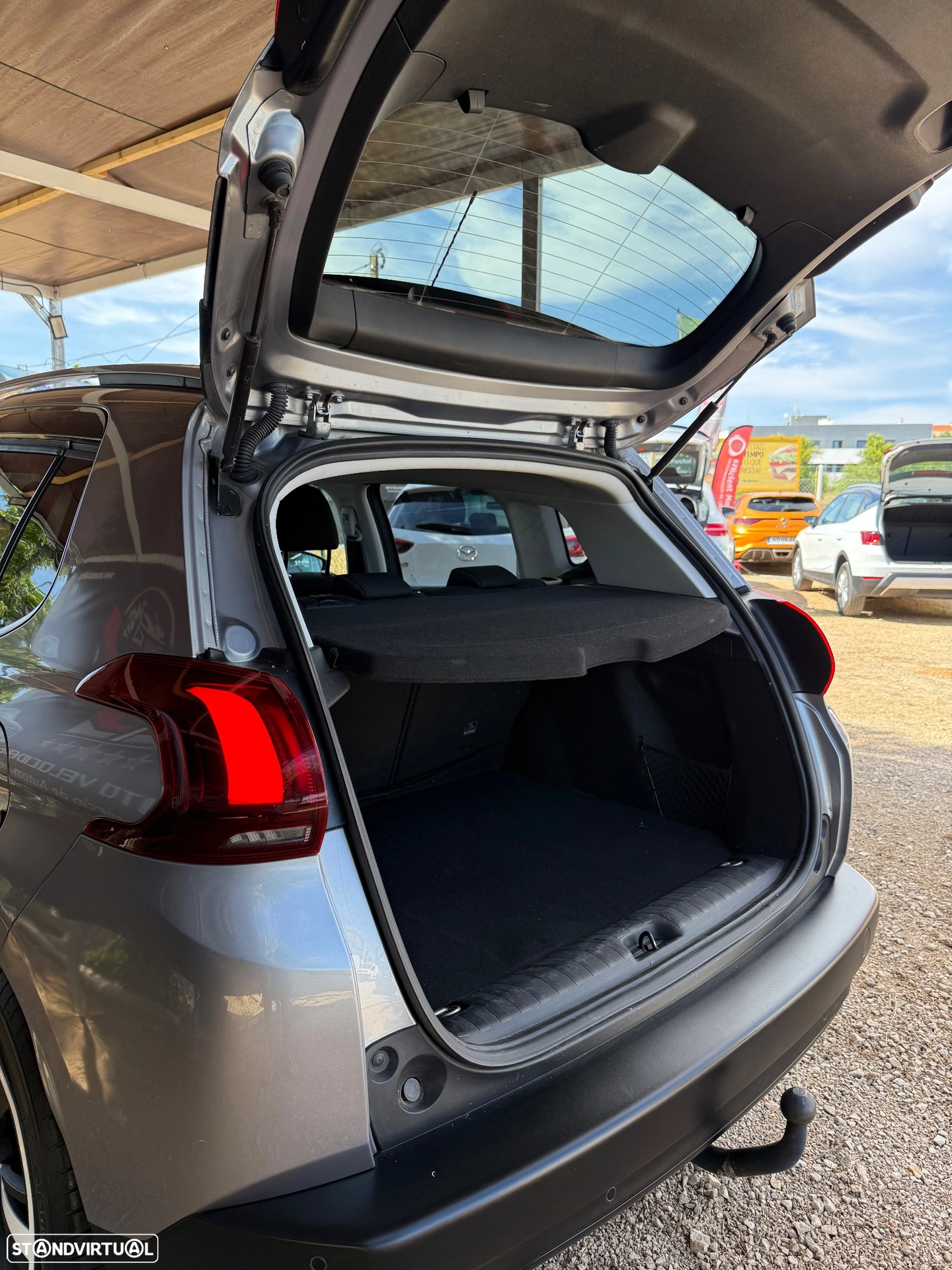 PEUGEOT PEUGEOT 2008 PureTech 82 Style (2019)