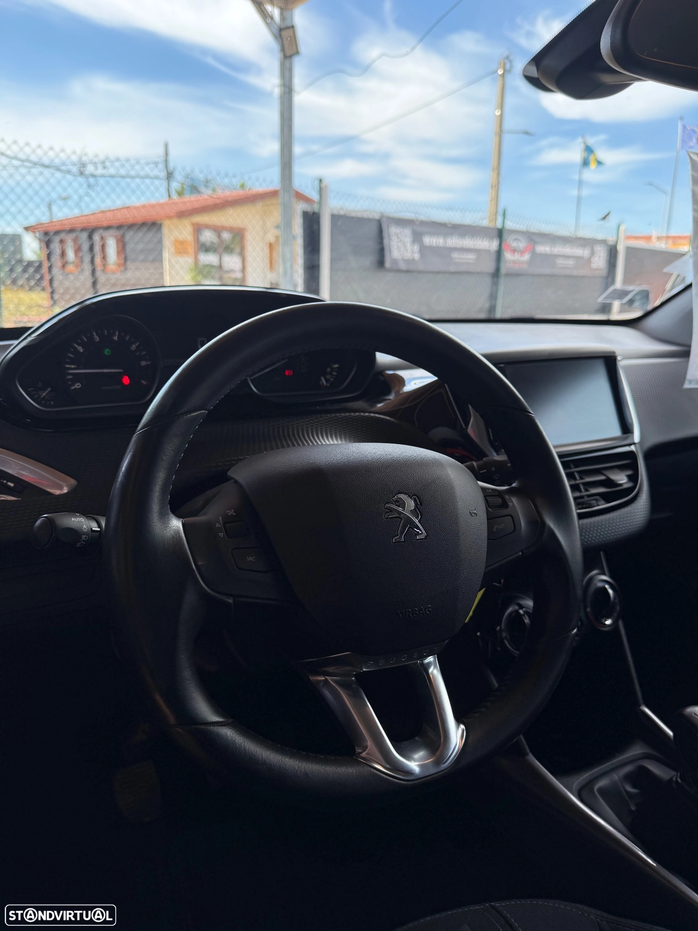 PEUGEOT PEUGEOT 2008 PureTech 82 Style (2019)