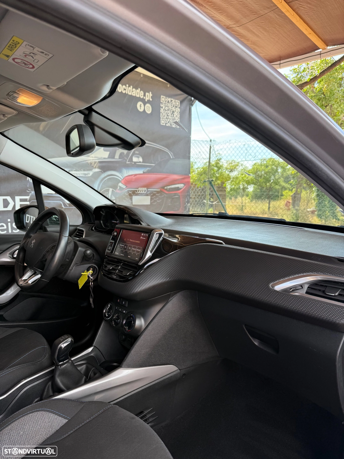 PEUGEOT PEUGEOT 2008 PureTech 82 Style (2019)