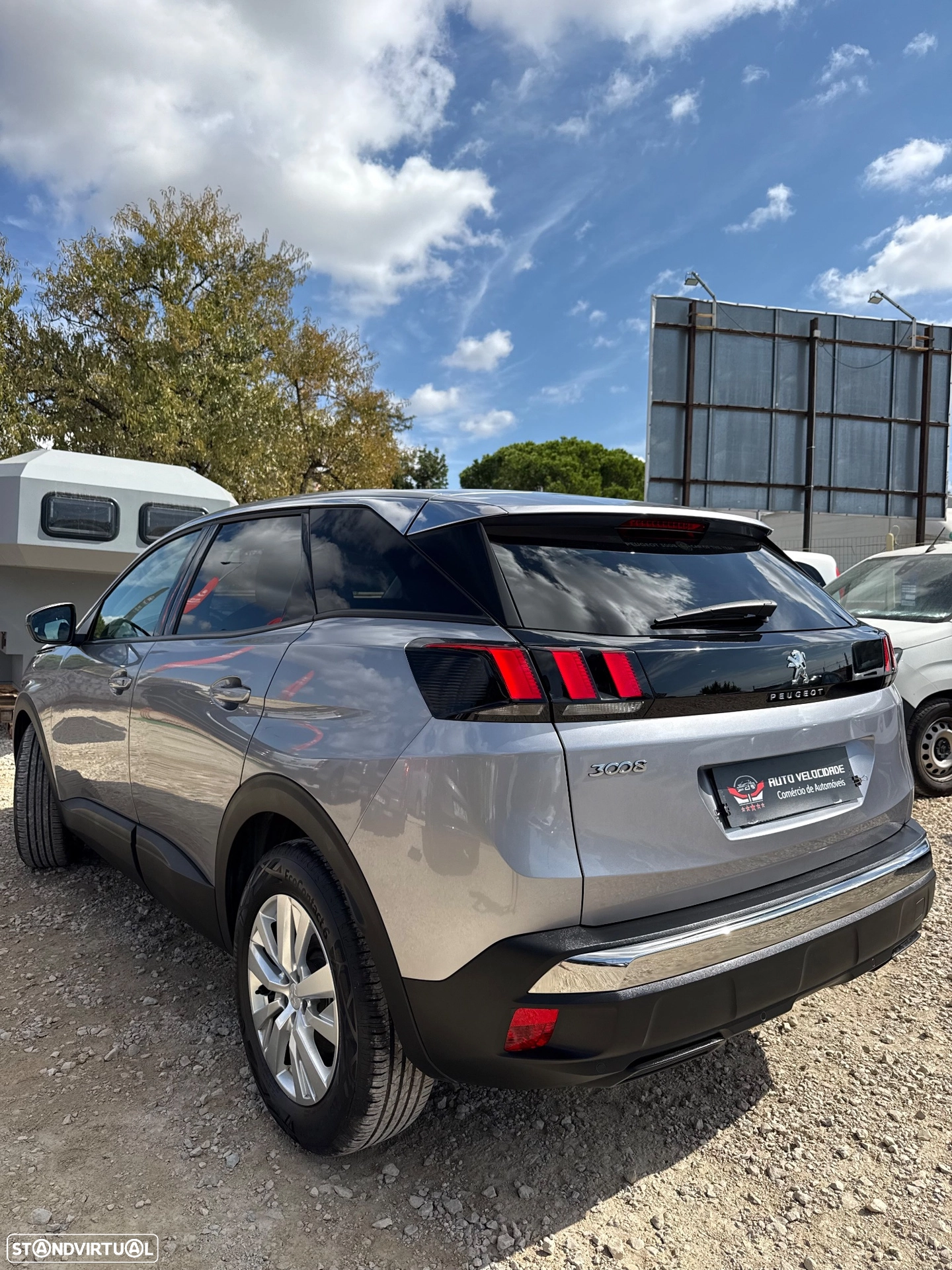 PEUGEOT PEUGEOT 3008 PureTech 130 Stop & Start GPF Active Pack (2017)
