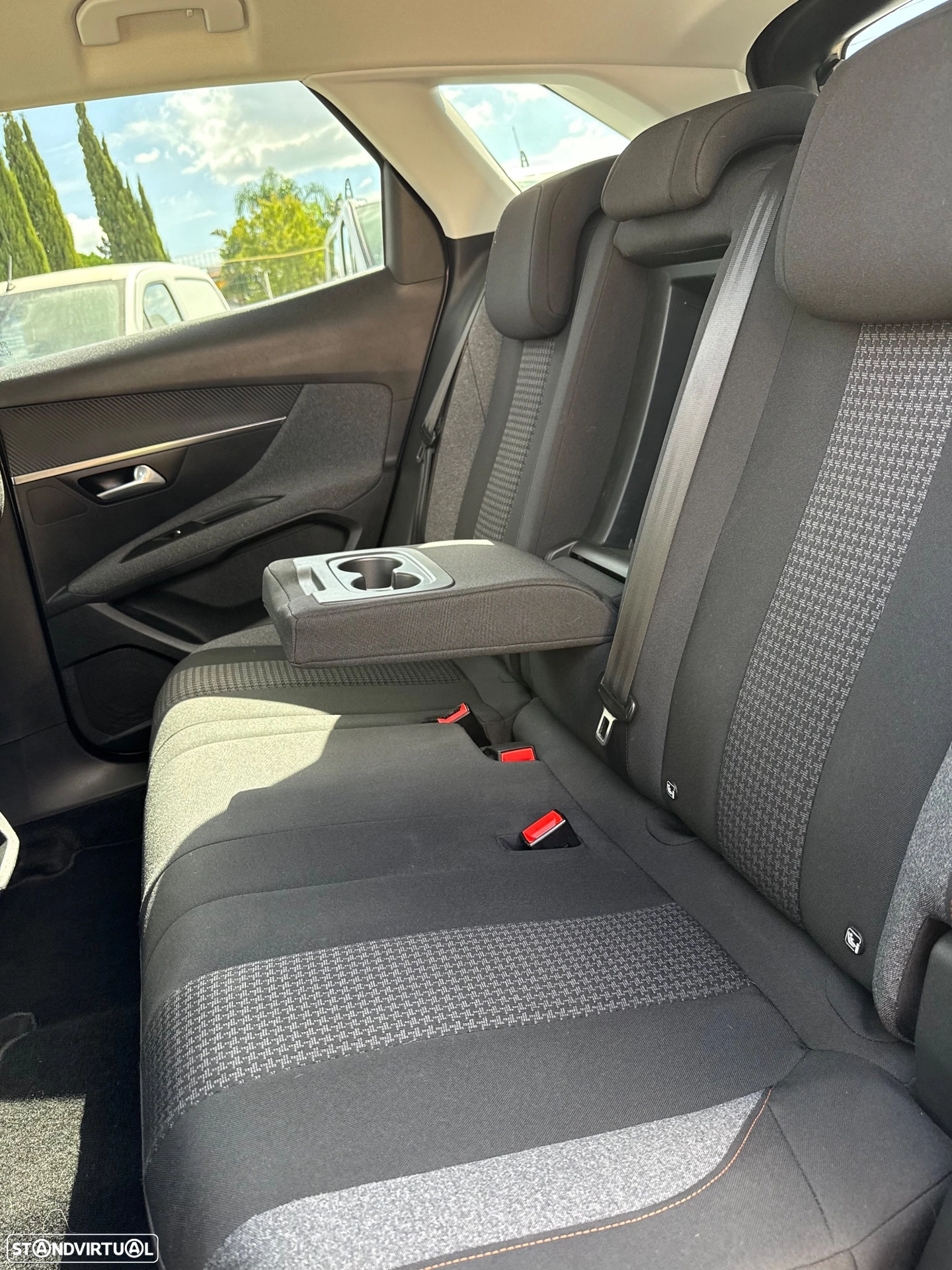 PEUGEOT PEUGEOT 3008 PureTech 130 Stop & Start GPF Active Pack (2017)