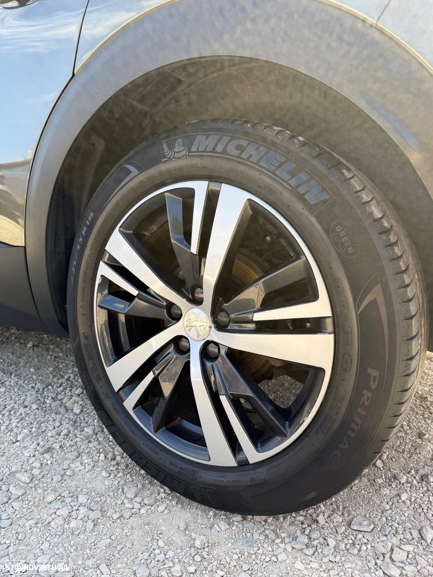 PEUGEOT PEUGEOT 3008 PureTech 130 Stop & Start GPF EAT8 Allure (2017)