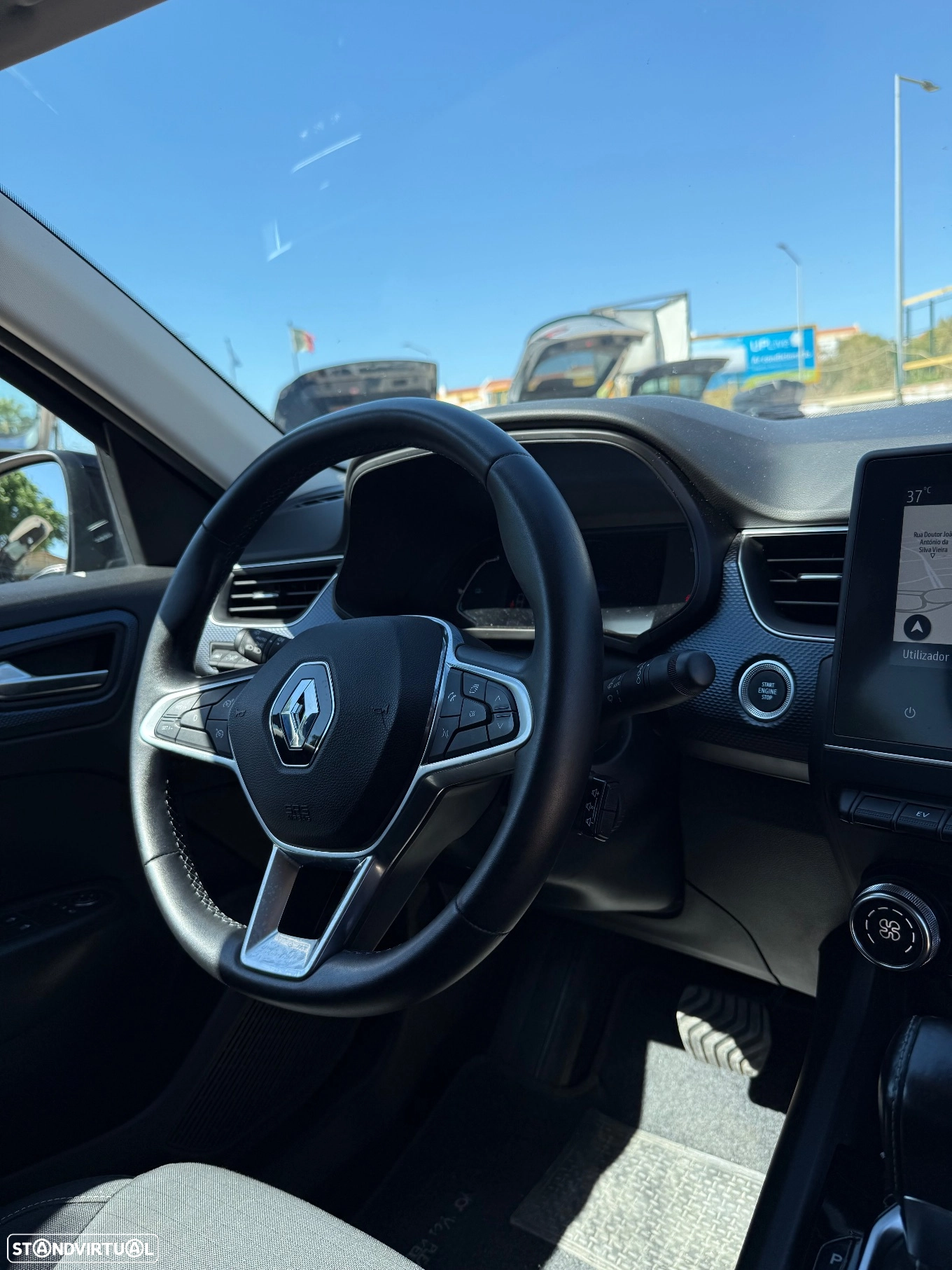 RENAULT RENAULT Arkana 1.6 E-Tech Business (2021)