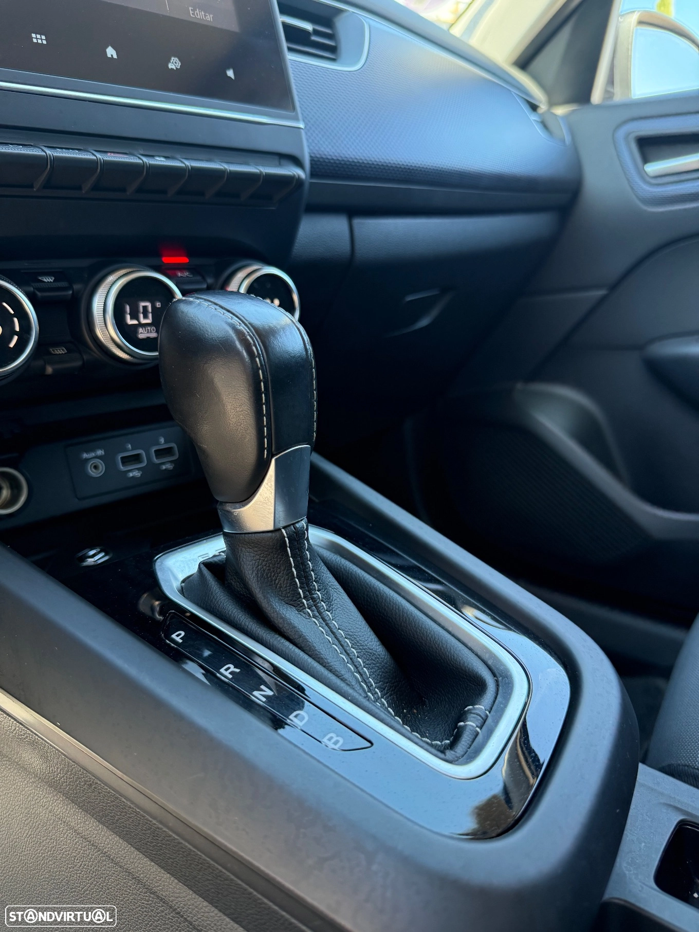 RENAULT RENAULT Arkana 1.6 E-Tech Business (2021)