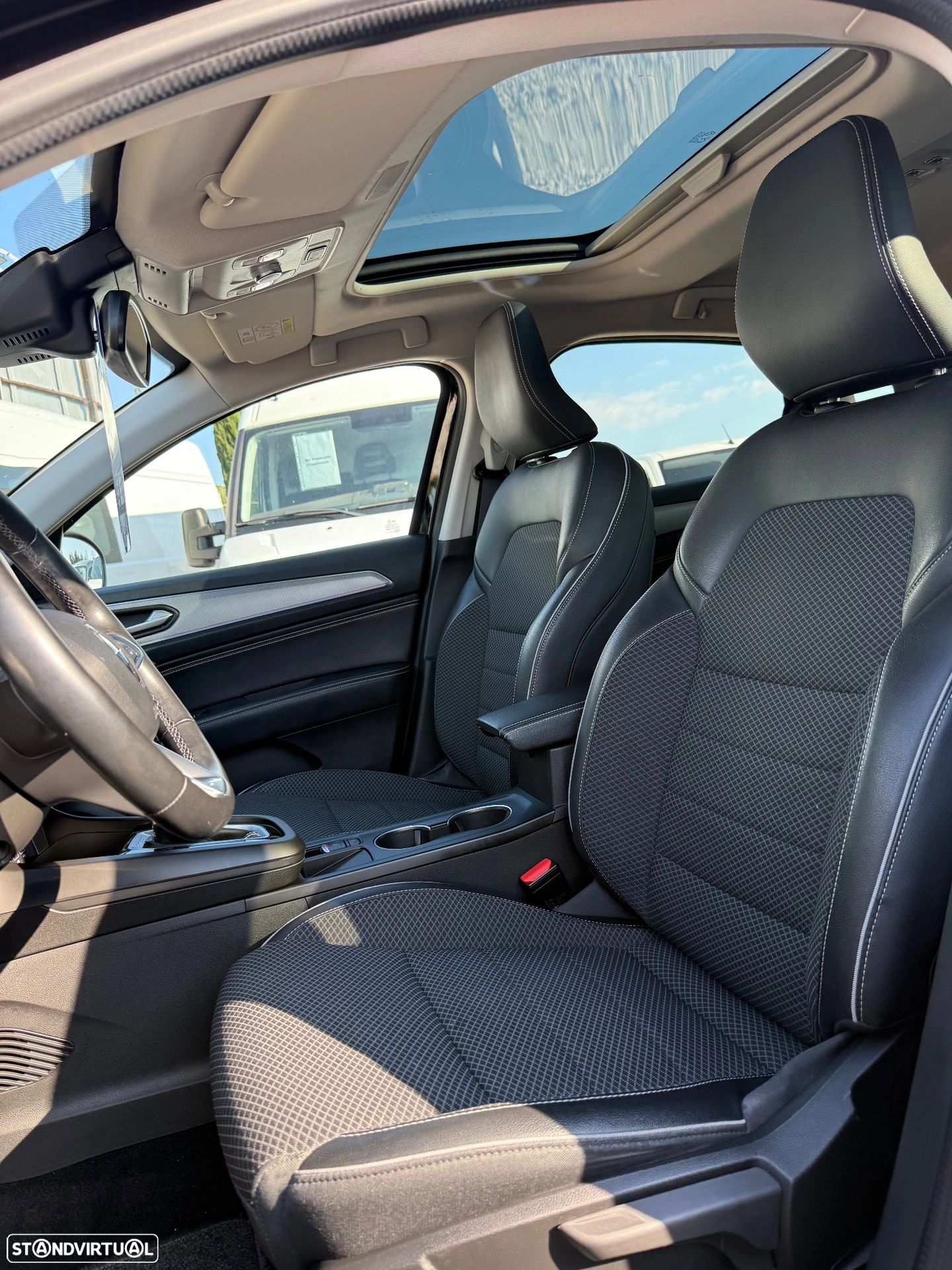 RENAULT RENAULT Arkana 1.6 E-Tech Intens (2022)