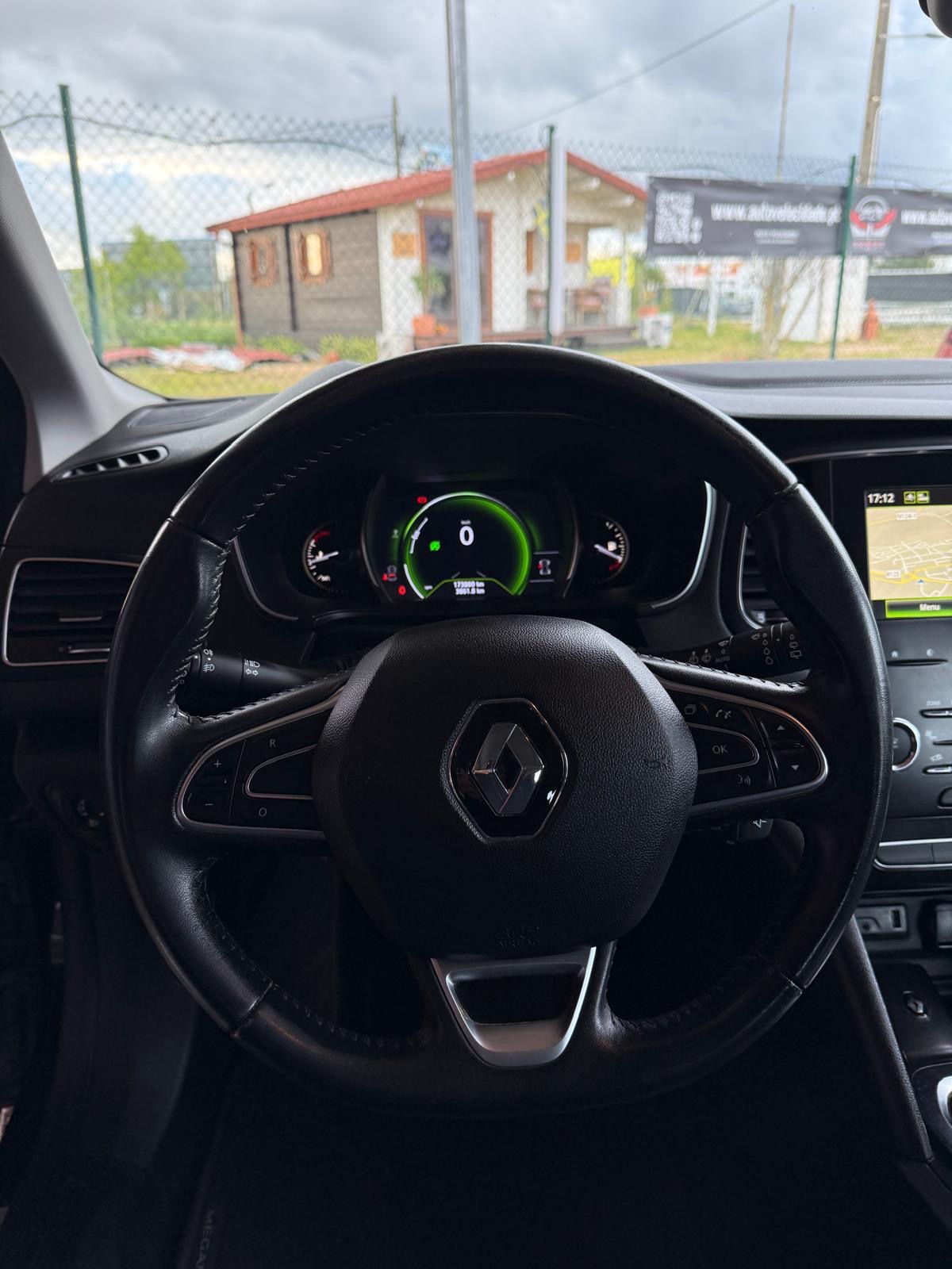 RENAULT RENAULT Megane 1.5 DCI Preto Pérola (2020)