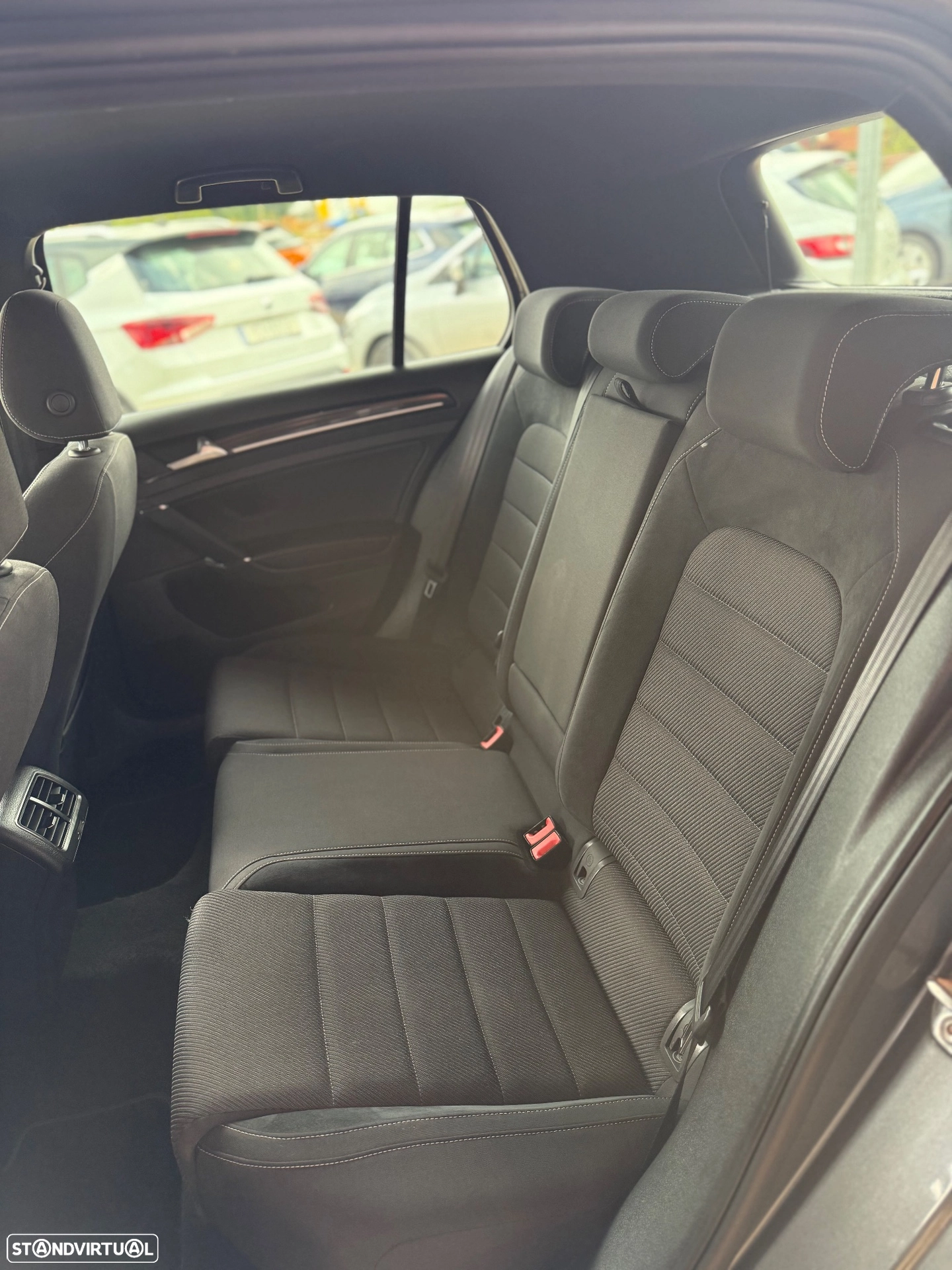 VOLKSWAGEN (VW) VOLKSWAGEN (VW) Golf R 4Motion (BlueMotion) DSG (2019)