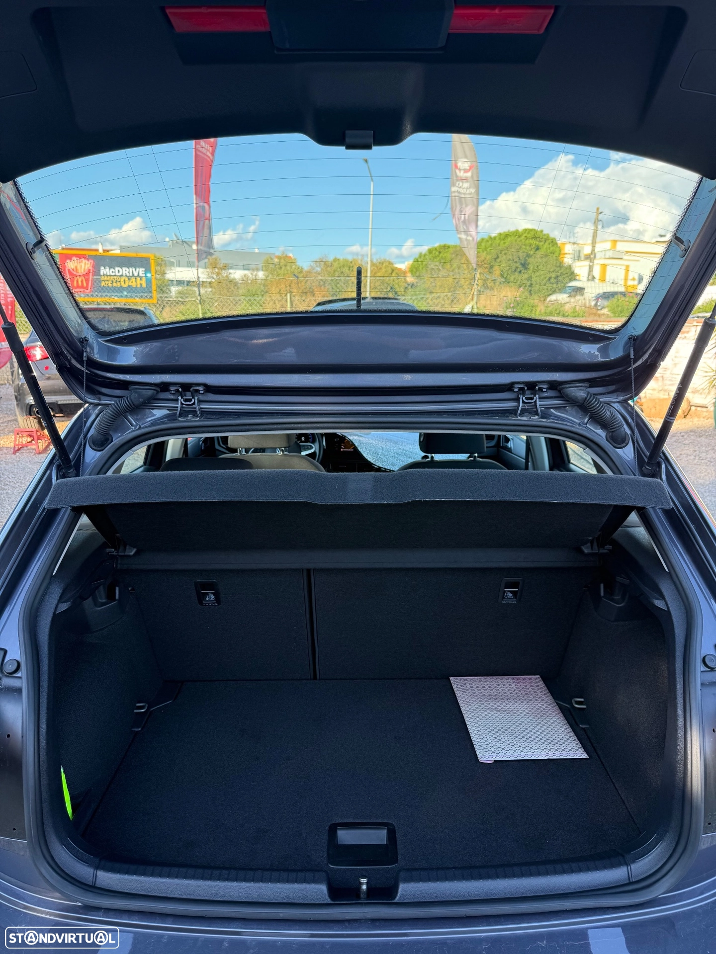VOLKSWAGEN (VW) VOLKSWAGEN (VW) Polo 1.0 TSI Urban (2022)