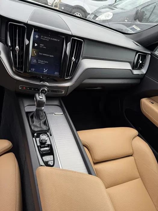 VOLVO VOLVO XC60 D4 (2019)